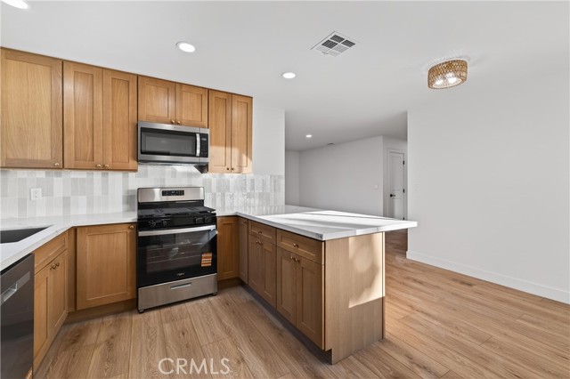 Detail Gallery Image 7 of 29 For 7041 Cameo St, Rancho Cucamonga,  CA 91701 - 4 Beds | 2 Baths