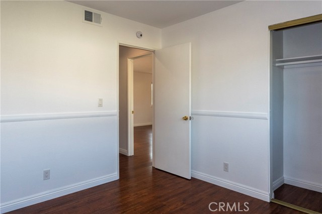 18410 Alexander Ave, Cerritos CA: https://media.crmls.org/medias/485be0e1-f103-4606-a12a-129f8bd79706.jpg