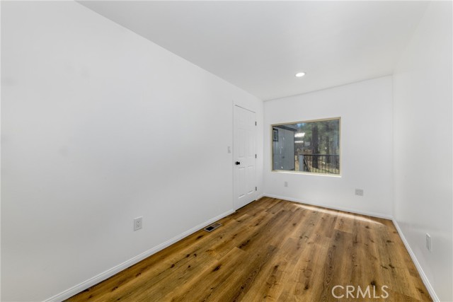 40085 Forest Road, Big Bear Lake CA: https://media.crmls.org/medias/485c1d72-9435-437f-84db-56eb8b78e819.jpg