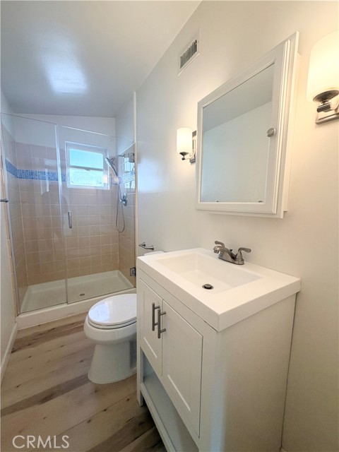 Detail Gallery Image 4 of 22 For 896 Altura Way a,  Upland,  CA 91786 - 3 Beds | 2 Baths