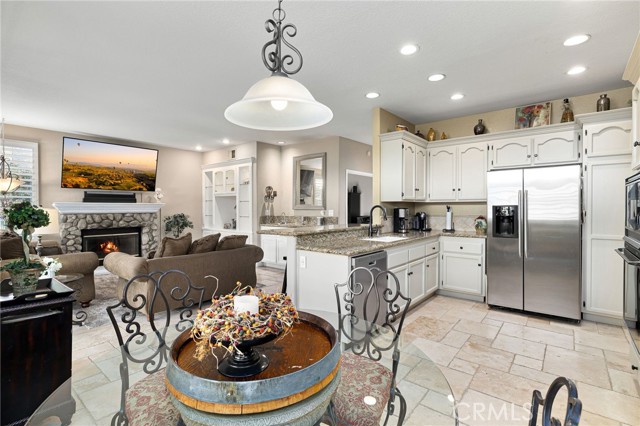 6151 Softwind Place, Rancho Cucamonga CA: https://media.crmls.org/medias/485d33f6-df7a-459f-a82c-13c980344ce7.jpg