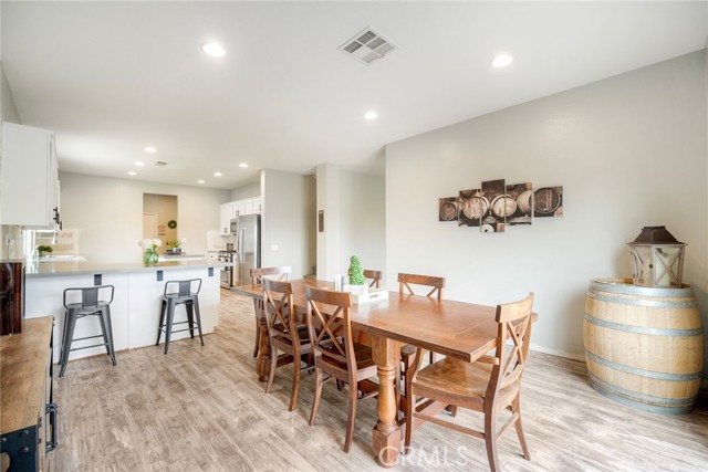 Detail Gallery Image 15 of 41 For 33192 Vermont Rd, Temecula,  CA 92592 - 5 Beds | 3 Baths