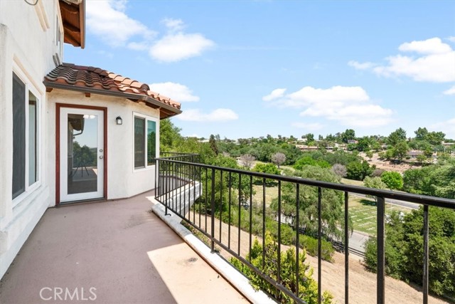2322 Almond Springs Drive, Paso Robles CA: https://media.crmls.org/medias/485da782-e89e-4ea2-903c-1de4c96b20a9.jpg