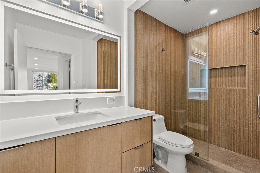 MLS #SR25272742 image #9