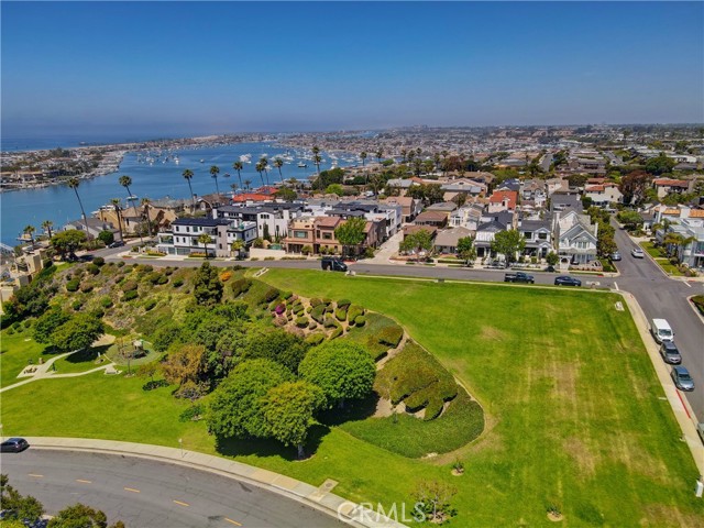Detail Gallery Image 24 of 28 For 425 1/2 Dahlia Ave, Corona Del Mar,  CA 92625 - 2 Beds | 2 Baths