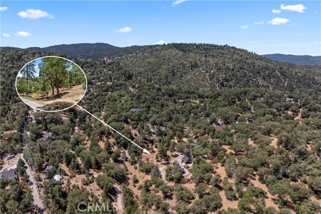 27115 Spring Lane, Lake Arrowhead CA: https://media.crmls.org/medias/485ecc2e-a8c5-4bb9-aa3e-508e8f5bd414.jpg
