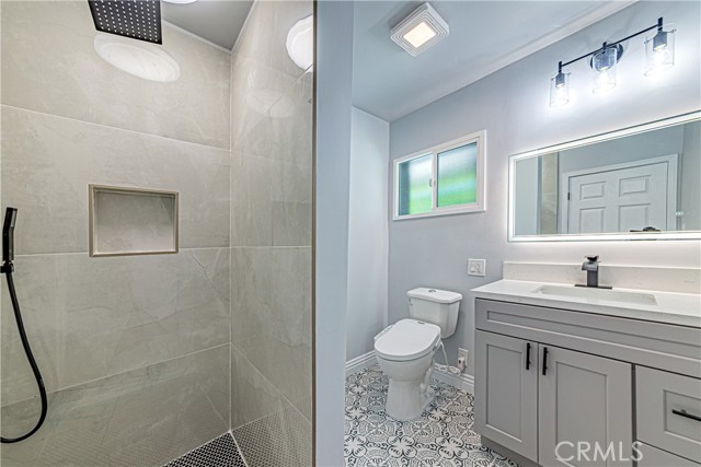 5334 S Victoria Avenue, Los Angeles CA: https://media.crmls.org/medias/485edf99-8ad3-4870-80a1-128d666c86f2.jpg