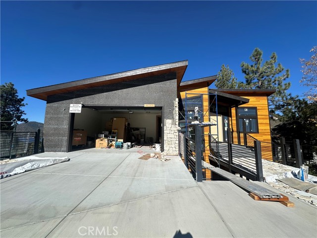 Detail Gallery Image 1 of 28 For 40564 Ironwood Rd, Big Bear Lake,  CA 92315 - 5 Beds | 5/1 Baths