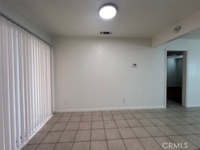 Detail Gallery Image 6 of 20 For 1064 Waters Ave #3,  Pomona,  CA 91766 - 2 Beds | 1 Baths