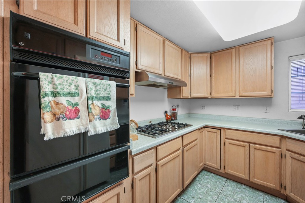 https://media.crmls.org/medias/485fdc4d-5eed-4235-95eb-62d7d00dc13d.jpg?preset=X-Large