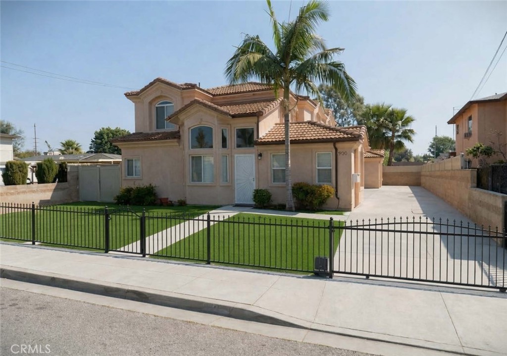 930 S Charlotte Ave #A