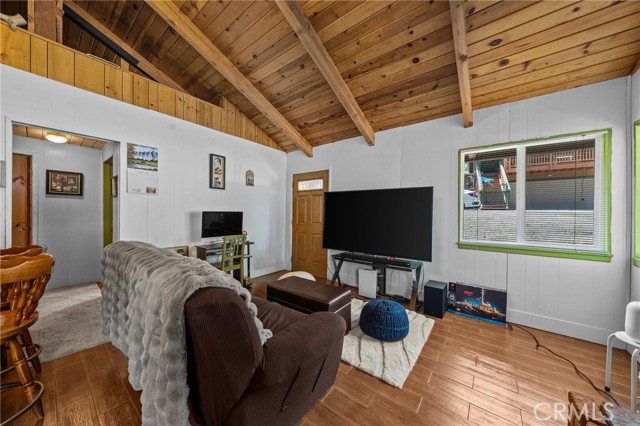 Detail Gallery Image 9 of 29 For 731 Yukon Rd, Green Valley Lake,  CA 92341 - 2 Beds | 1 Baths