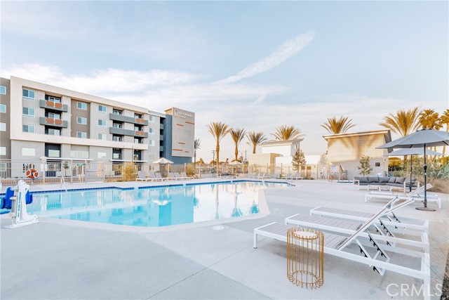 Detail Gallery Image 12 of 27 For 12801 Brookhurst St, Garden Grove,  CA 92840 - 2 Beds | 2/1 Baths