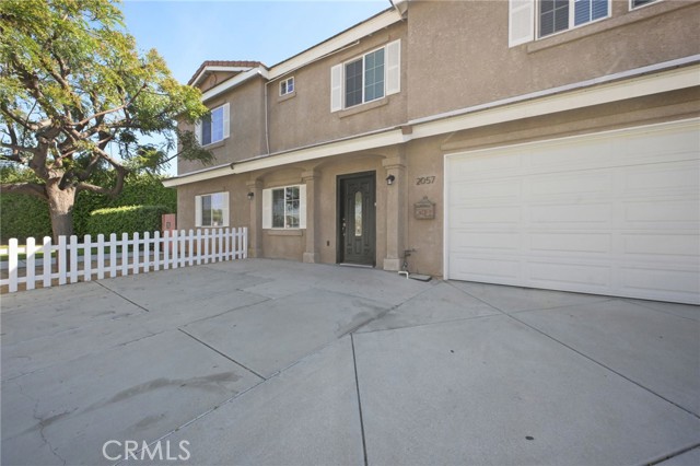 Detail Gallery Image 6 of 64 For 2057 Bush, Santa Ana,  CA 92706 - 4 Beds | 3 Baths