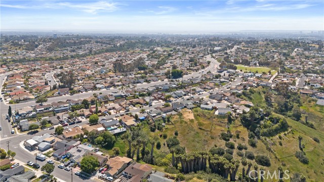 7417 Gribble Street, San Diego CA: https://media.crmls.org/medias/48606ef5-3607-4291-8957-61a4f04651e5.jpg