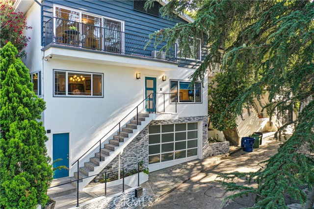 Detail Gallery Image 1 of 37 For 3329 Adina Dr, Los Angeles,  CA 90068 - 3 Beds | 3/1 Baths