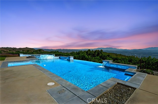 28282 Sycamore Mesa Road, Temecula CA: https://media.crmls.org/medias/48611426-e35e-4a2d-95eb-c1767f70b798.jpg