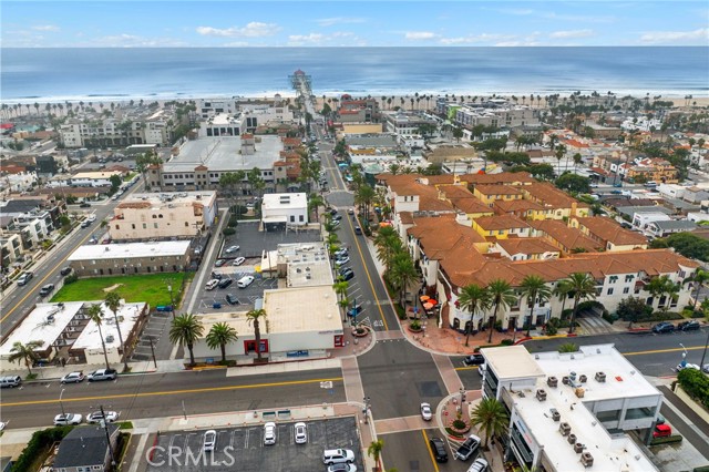 Detail Gallery Image 68 of 71 For 414 Main St #300,  Huntington Beach,  CA 92648 - 2 Beds | 2/1 Baths