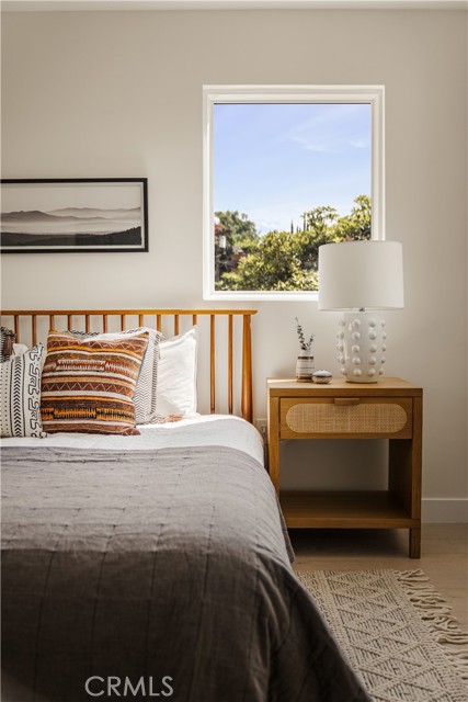 Detail Gallery Image 24 of 39 For 3950 Franklin Ave, Los Angeles,  CA 90027 - 3 Beds | 3/1 Baths