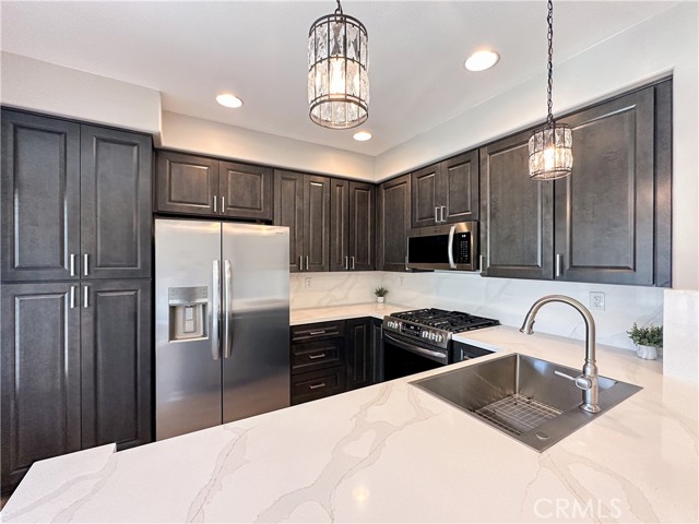 1012 S Country Glen Way, Anaheim CA: https://media.crmls.org/medias/4862c70b-2fe1-4517-9c00-0d3cb0b46127.jpg