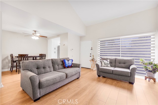 Detail Gallery Image 7 of 23 For 1109 Golden Springs Dr #F,  Diamond Bar,  CA 91765 - 2 Beds | 1/1 Baths