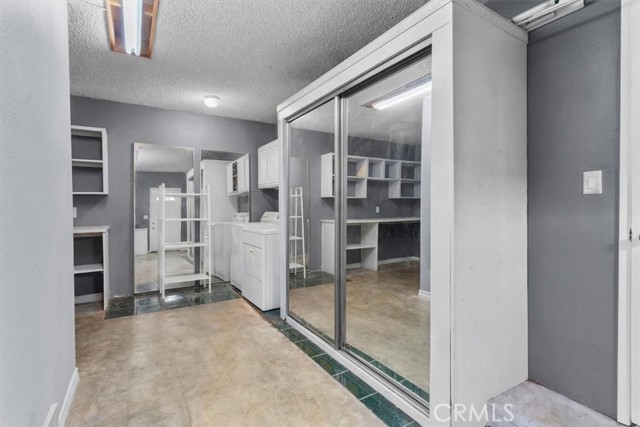 Detail Gallery Image 20 of 28 For 17381 Seville Ct, Fontana,  CA 92335 - 3 Beds | 2 Baths