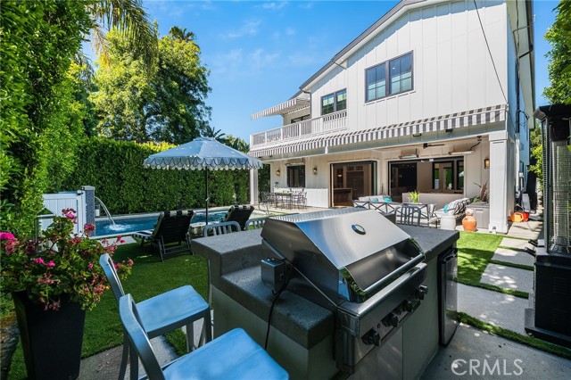 4365 Kraft Avenue, Studio City CA: https://media.crmls.org/medias/486386c9-14b0-4dcf-b8ec-e963698f990f.jpg