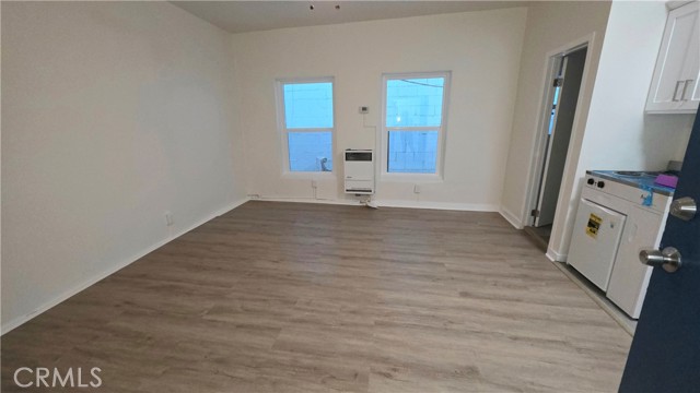 Detail Gallery Image 3 of 10 For 3408 Sunset Bld #102,  Los Angeles,  CA 90026 - 0 Beds | 1 Baths