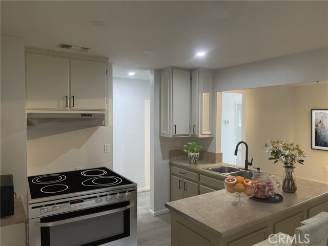 Detail Gallery Image 4 of 7 For 1233 1233 Lawton, Redlands,  CA 92374 - 3 Beds | 2 Baths