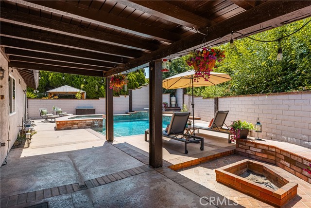 Detail Gallery Image 8 of 54 For 1520 E Newcrest Dr, West Covina,  CA 91792 - 3 Beds | 2 Baths