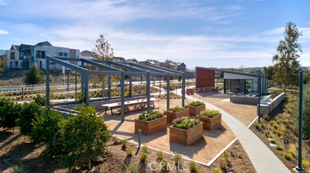 Detail Gallery Image 30 of 31 For 27393 Fox Den Pl, Valencia,  CA 91381 - 4 Beds | 3 Baths