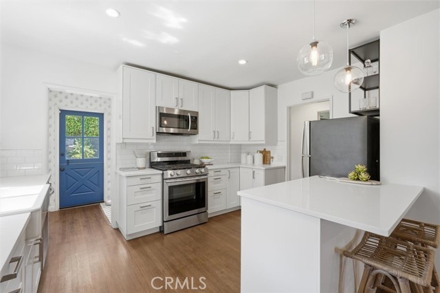 1039 8th Street, Hermosa Beach, California 90254, 2 Bedrooms Bedrooms, 0 ,1 BathroomBathrooms,Residential,For Sale,8th,0,SB26121769