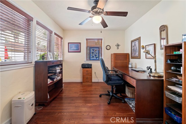 Image 59 of 73 For 4202 University