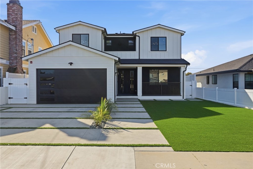 1509 Elm Avenue