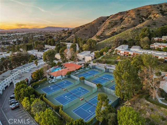 Detail Gallery Image 48 of 50 For 9318 via Ferrara, Sun Valley,  CA 91504 - 2 Beds | 3 Baths