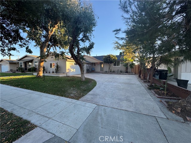 Detail Gallery Image 3 of 15 For 1344 E Mayfair, Orange,  CA 92867 - 3 Beds | 2 Baths