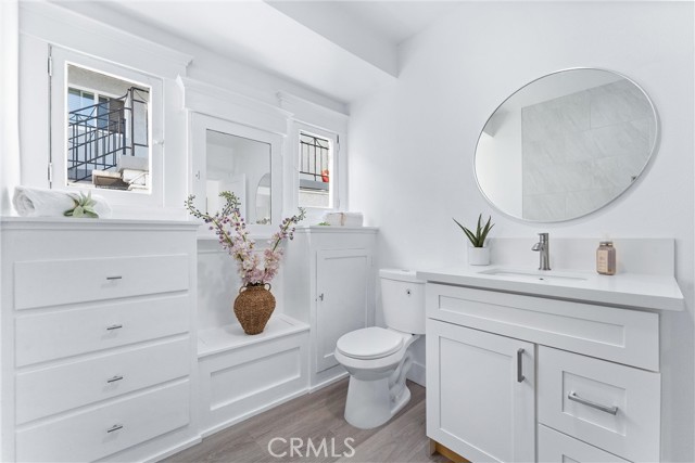 765 Loma Avenue, Long Beach CA: https://media.crmls.org/medias/4867652b-8e3a-4acd-bb10-b6189f324608.jpg