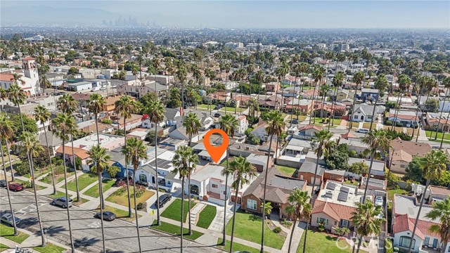 Detail Gallery Image 30 of 33 For 5512 S Rimpau Bld, Los Angeles,  CA 90043 - 3 Beds | 2 Baths