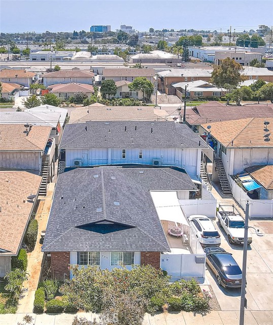735 James Street, Costa Mesa CA: https://media.crmls.org/medias/4867cb01-56c6-46c3-ac30-fe1d236875c4.jpg