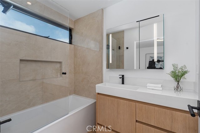 Detail Gallery Image 21 of 34 For 507 .5 Marguerite Ave, Corona Del Mar,  CA 92625 - 3 Beds | 2/1 Baths