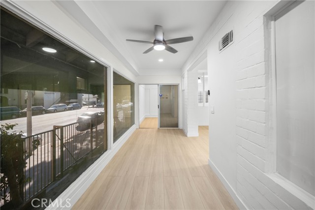 Detail Gallery Image 2 of 25 For 2823 W 8th St, Los Angeles,  CA 90005 - 4 Beds | 2/1 Baths