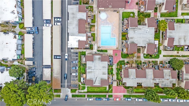 1001 W Stevens W Avenue, Santa Ana CA: https://media.crmls.org/medias/4868ac10-4444-4bc1-b2a8-f3331292ce0d.jpg