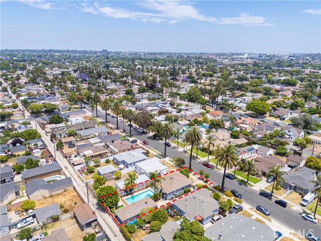 2325 Golden Avenue, Long Beach CA: https://media.crmls.org/medias/4868c1a4-c1e3-405f-8bb1-a937f4759260.jpg