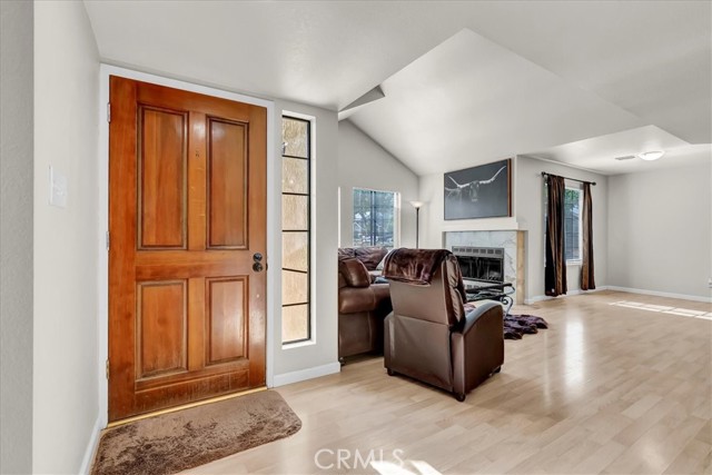 Detail Gallery Image 3 of 43 For 915 Moran Ct, Paso Robles,  CA 93446 - 3 Beds | 2 Baths