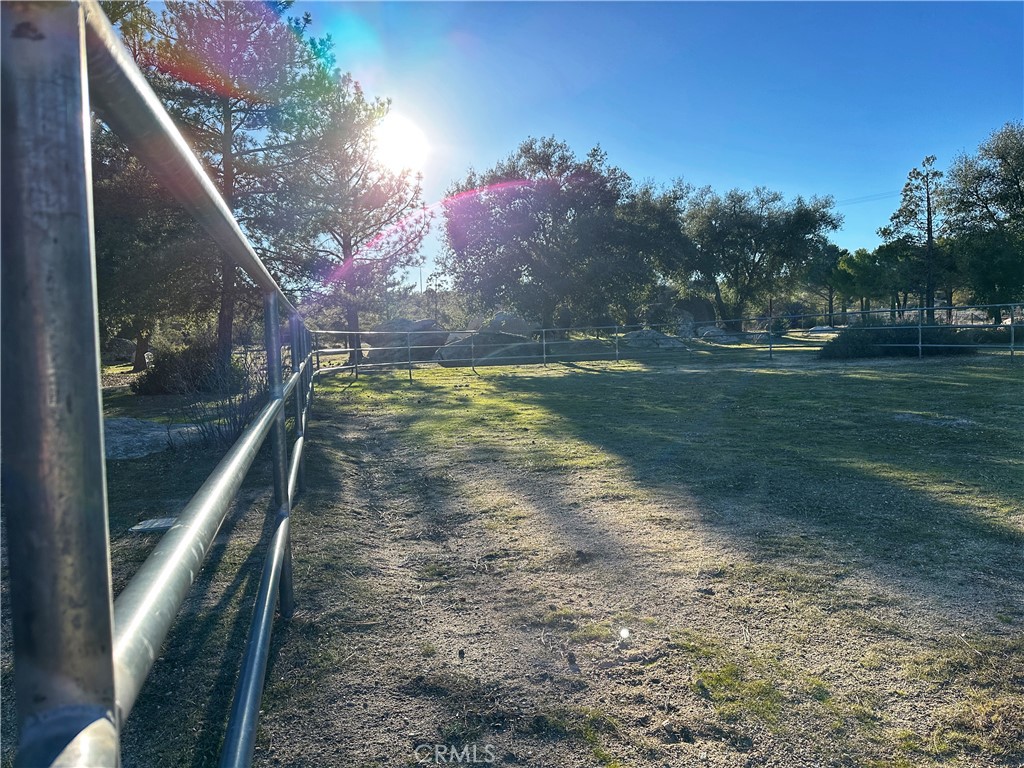 https://media.crmls.org/medias/4869ff2d-9053-41da-ba71-0ef64c552360.jpg?preset=X-Large
