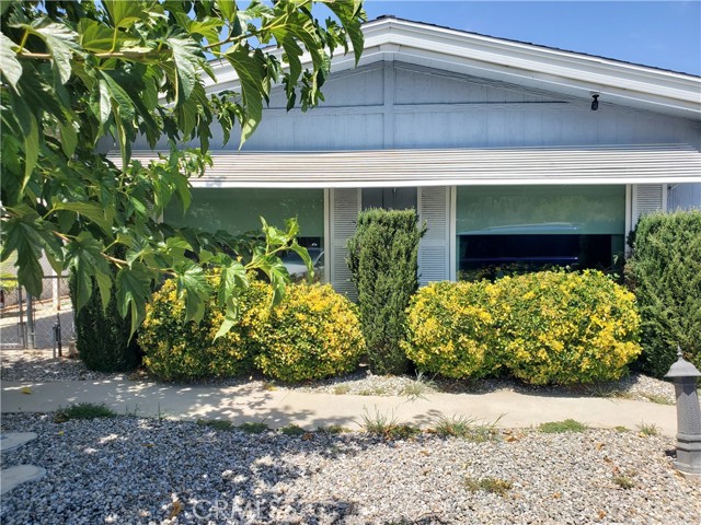 Detail Gallery Image 4 of 6 For 43350 Nita Cir, Hemet,  CA 92544 - 2 Beds | 2 Baths