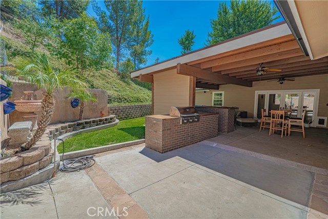 Detail Gallery Image 41 of 65 For 22422 Los Rogues Dr, Saugus,  CA 91350 - 4 Beds | 3/1 Baths