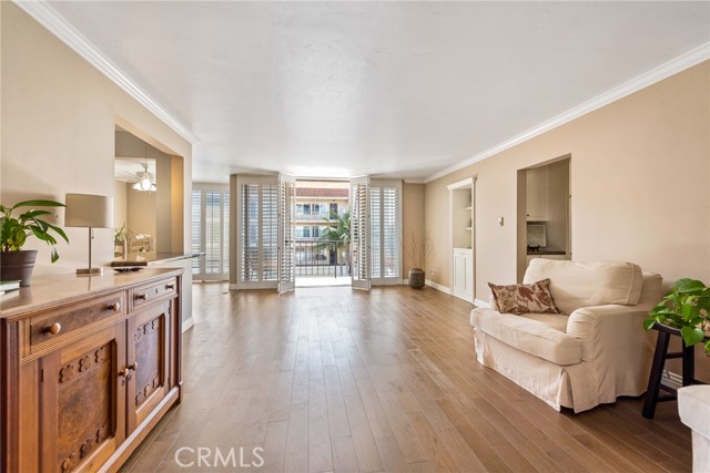 Detail Gallery Image 6 of 33 For 2772 2a E 2nd St #A2,  Long Beach,  CA 90803 - 2 Beds | 2 Baths