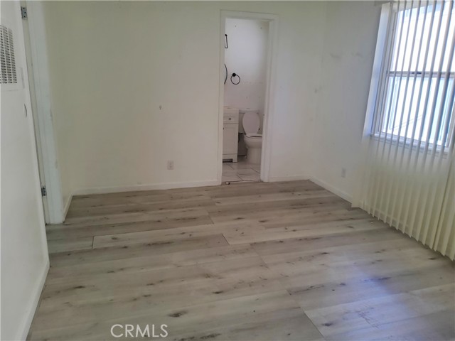 2437 Exposition Place, Los Angeles CA: https://media.crmls.org/medias/486bf61d-b610-47ad-b6b1-d602ccecd0c0.jpg