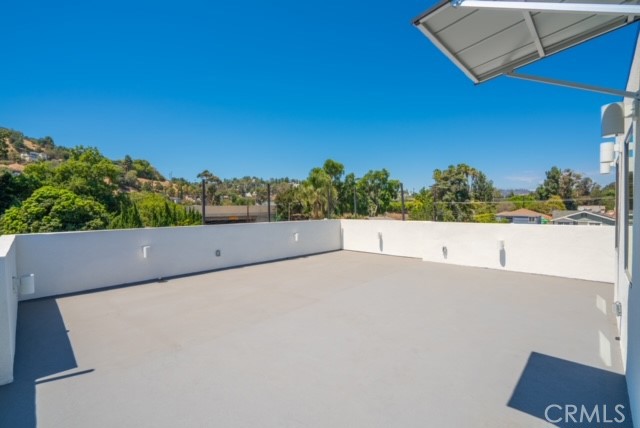2672 Newell Street, Los Angeles CA: https://media.crmls.org/medias/486c5a1c-a566-4d83-bb45-48ada11468f4.jpg